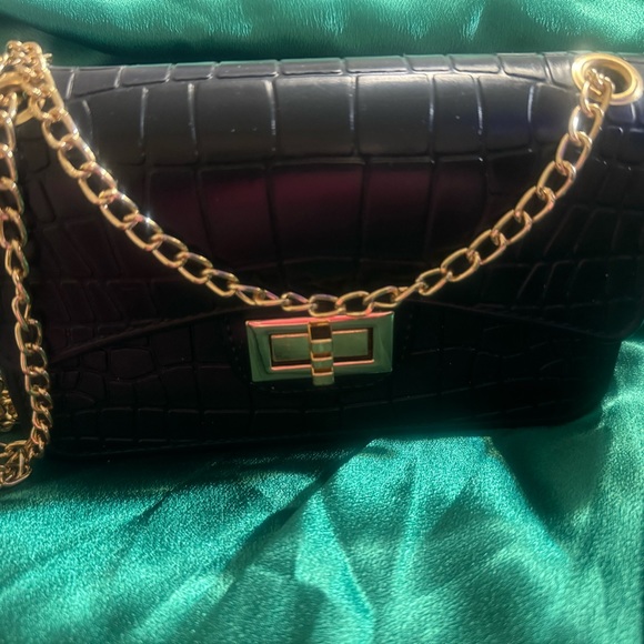 Purse - Picture 2 of 3